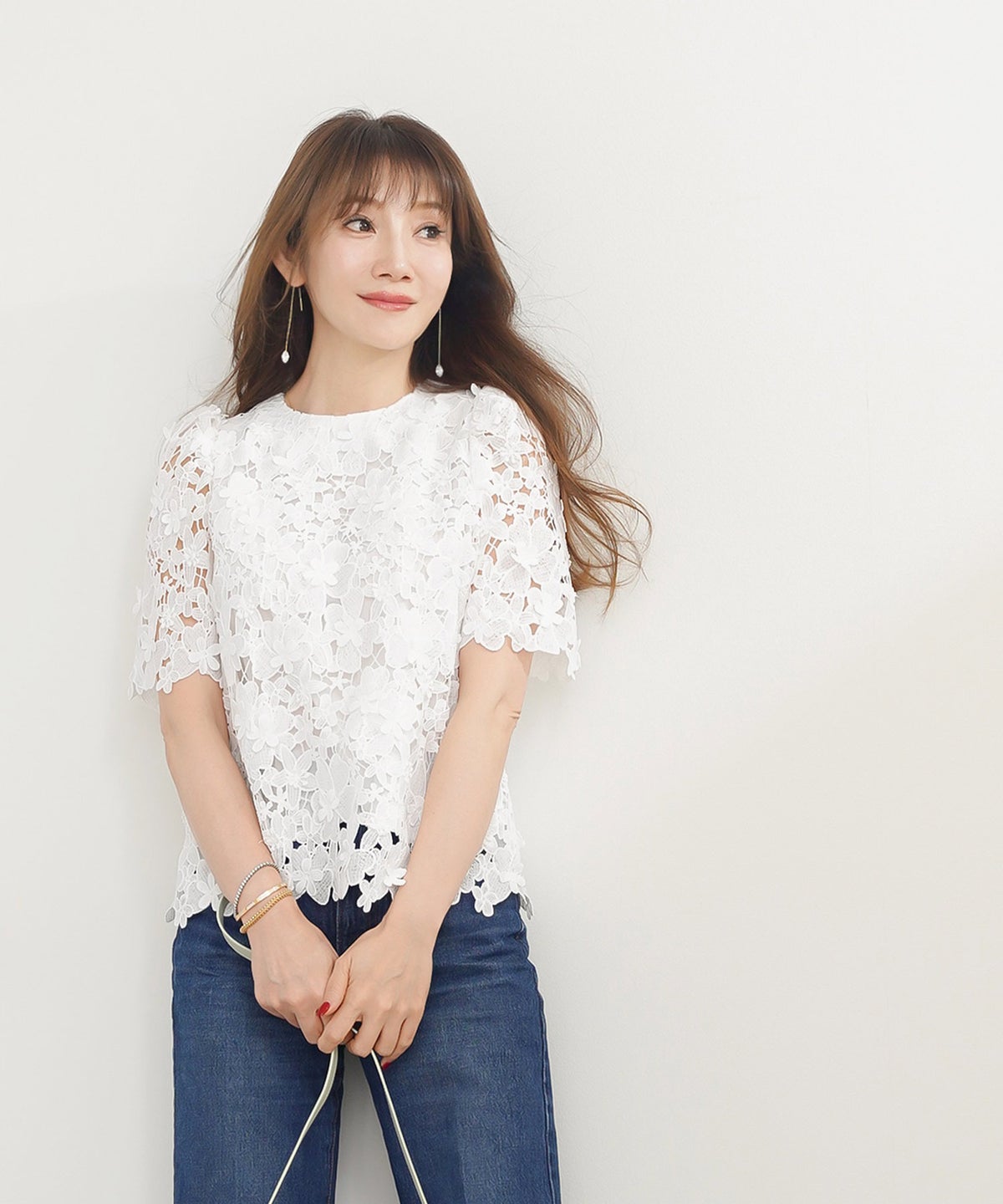 手洗い可 かわいい 上品 きれいめ 大人カジュアル オフィス フォーマル フェミニン シンプル 柄 ジョイントスペース 立体レースブラウス Liala×PG