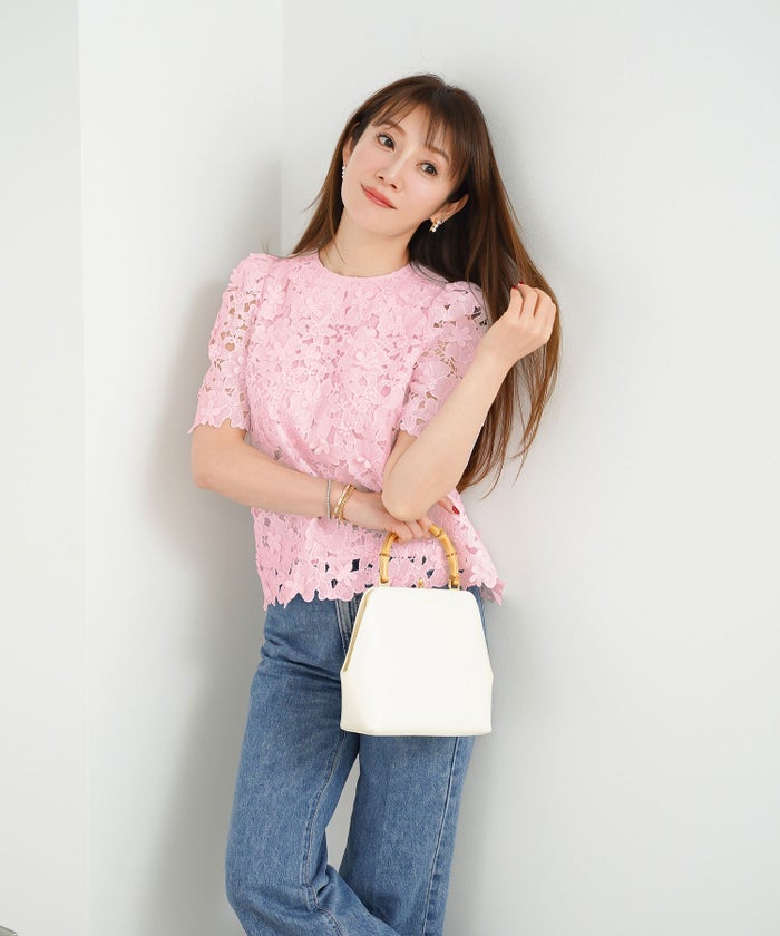 手洗い可 かわいい 上品 きれいめ 大人カジュアル オフィス フォーマル フェミニン シンプル 柄 ジョイントスペース 立体レースブラウス Liala×PG