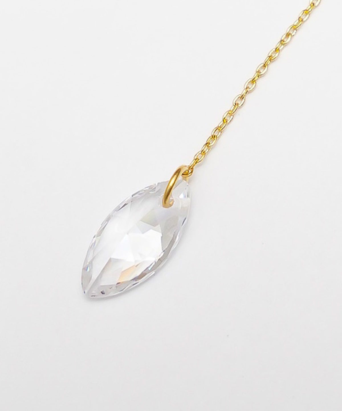 クリスタル ドロップ チェーン ピアス Crystal Drop Chain Pierce