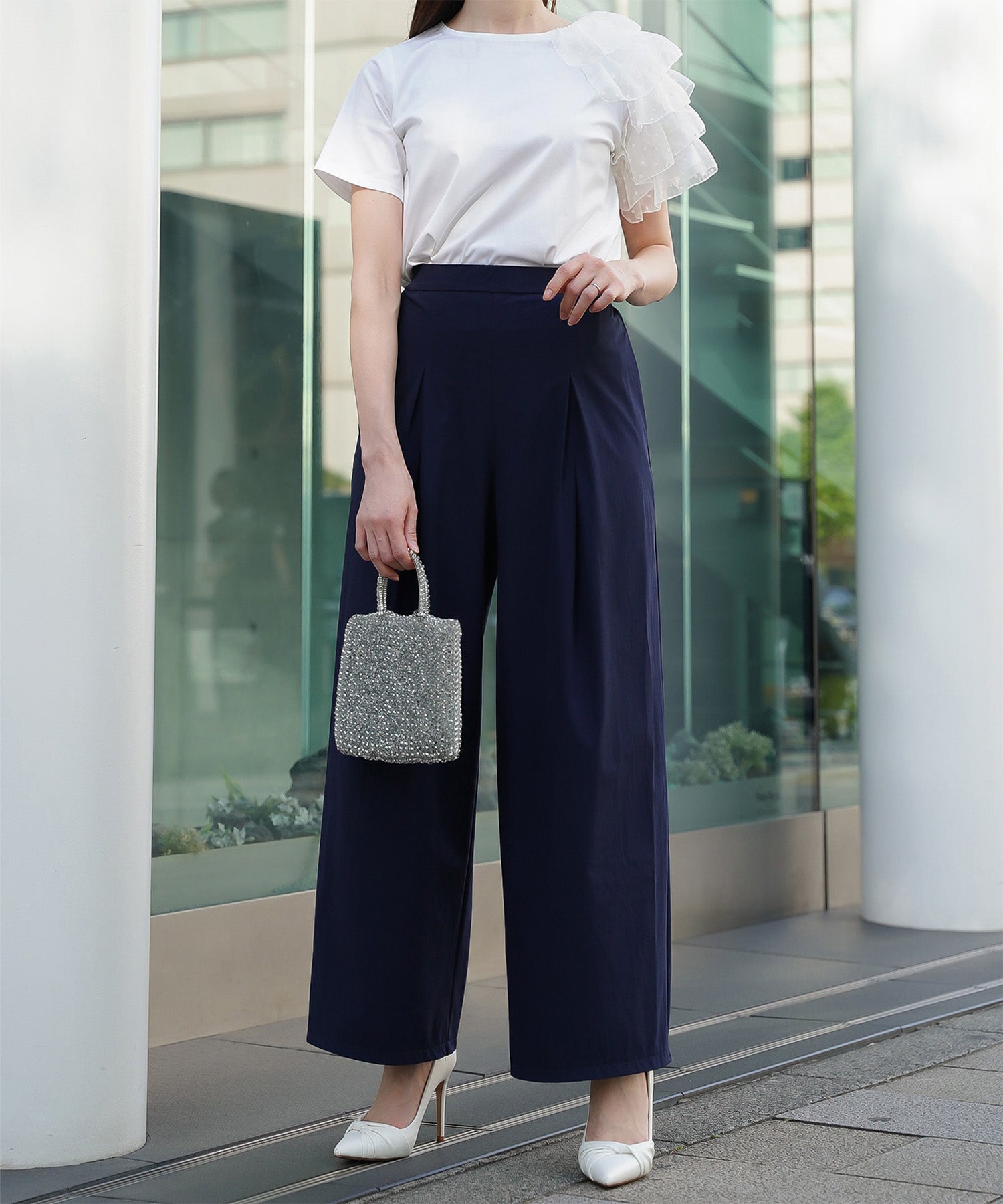 CLEARANCE-SALE アシンメトリー フリルスリーブ Tシャツ HUIT 全2色