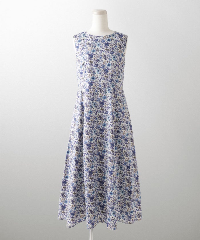 ノースリーブ ウエスト切り替え ワンピース Made with Liberty Fabric グレー ブルー ノースリーブウエスト切り替えワンピースMade with Liberty Fabric HUIT
