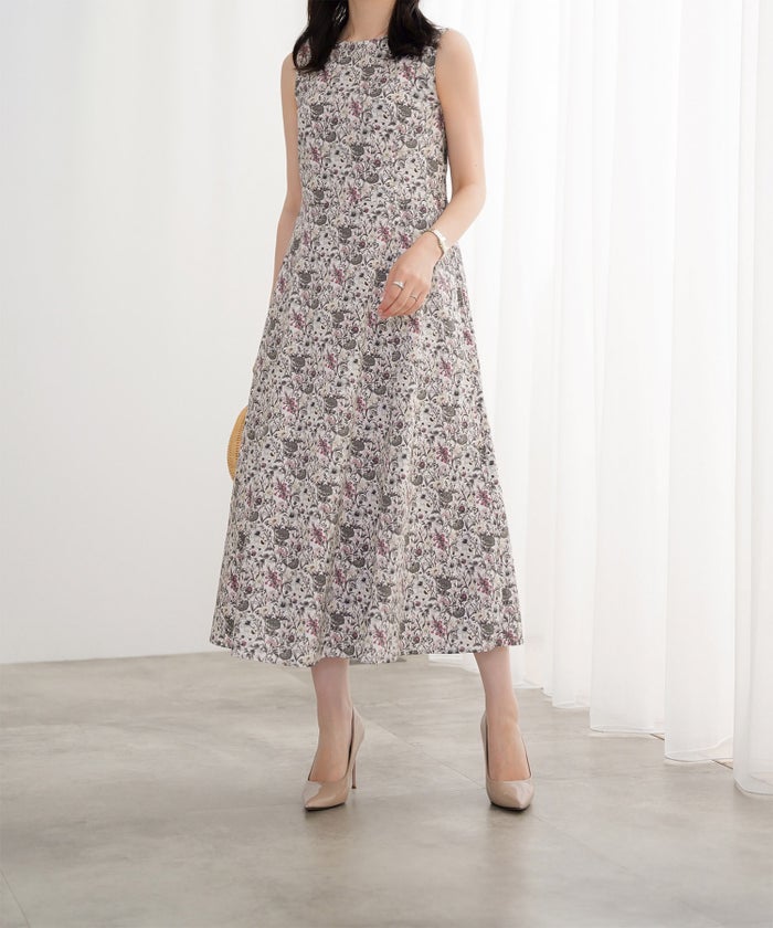 ノースリーブ ウエスト切り替え ワンピース Made with Liberty Fabric グレー ブルー ノースリーブウエスト切り替えワンピースMade with Liberty Fabric HUIT