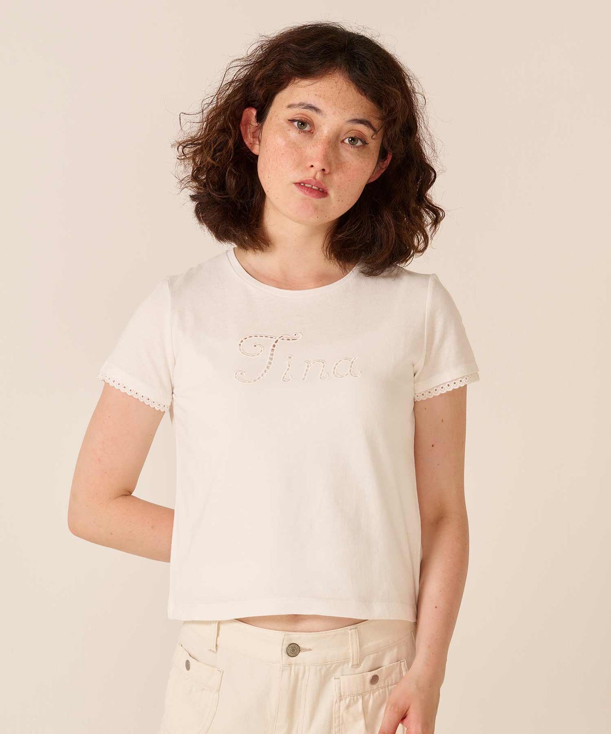 ロゴ/トップス/レース風 刺繍 Tシャツ TINA：JOJUN
