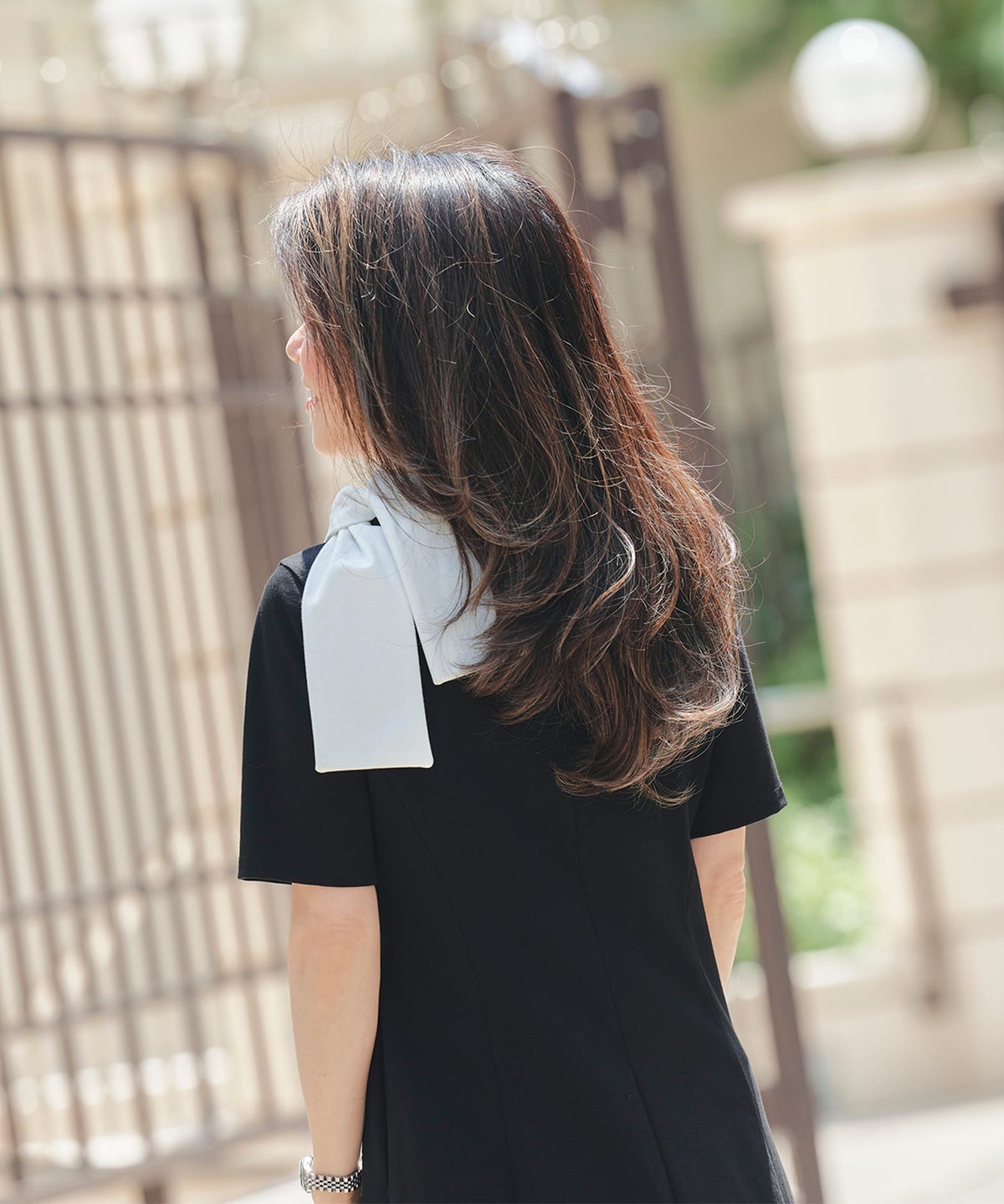 ワンピース ロールカラー バイカラー ブラック ネイビー 半袖 カットソー 襟付き リボン ジョイントスペース ロールカラー ワンピース ＆BLOOM（アンドブルーム）