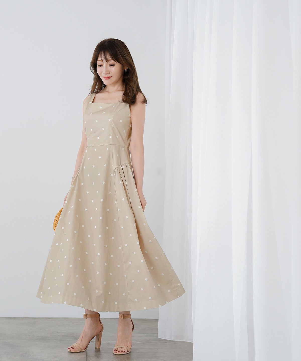 手洗い可 おしゃれ フェミニン 上品 きれいめ 大人カジュアル 柄 夏 フェニミン ジョイントスペース 水玉ノースリワンピース Liala×PG