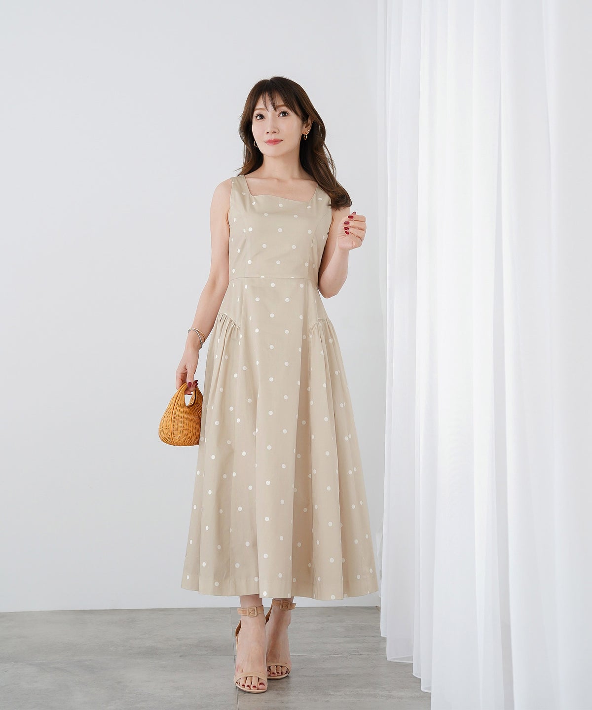 手洗い可 おしゃれ フェミニン 上品 きれいめ 大人カジュアル 柄 夏 フェニミン ジョイントスペース 水玉ノースリワンピース Liala×PG