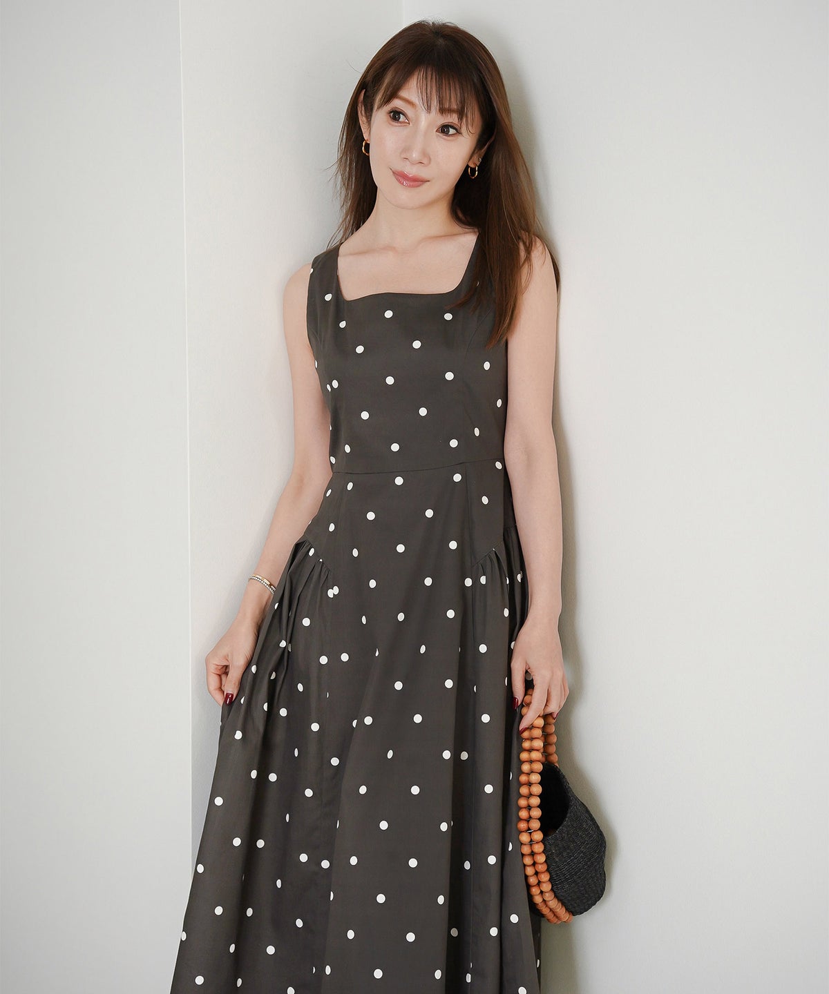 手洗い可 おしゃれ フェミニン 上品 きれいめ 大人カジュアル 柄 夏 フェニミン ジョイントスペース 水玉ノースリワンピース Liala×PG