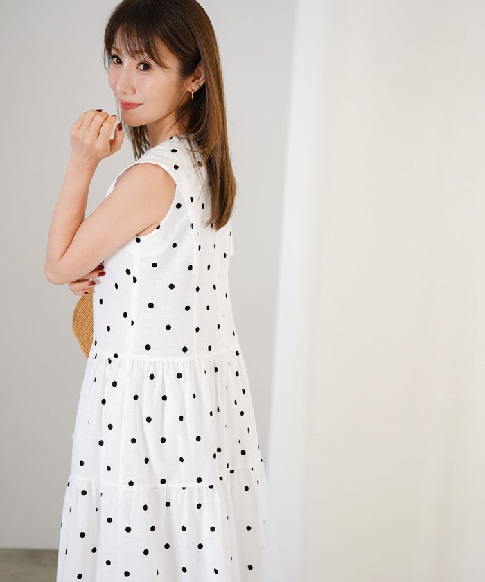 手洗い可 おしゃれ フェミニン 上品 きれいめ 大人カジュアル 柄 フェニミン リゾート ジョイントスペース 水玉ティアードワンピース Liala×PG