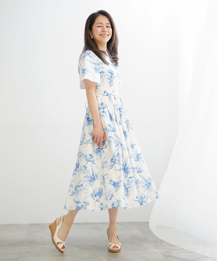 ワンピース 柄 フレアスリーブ トワルドジュイ 花柄 ブルー グレー ジョイントスペース
