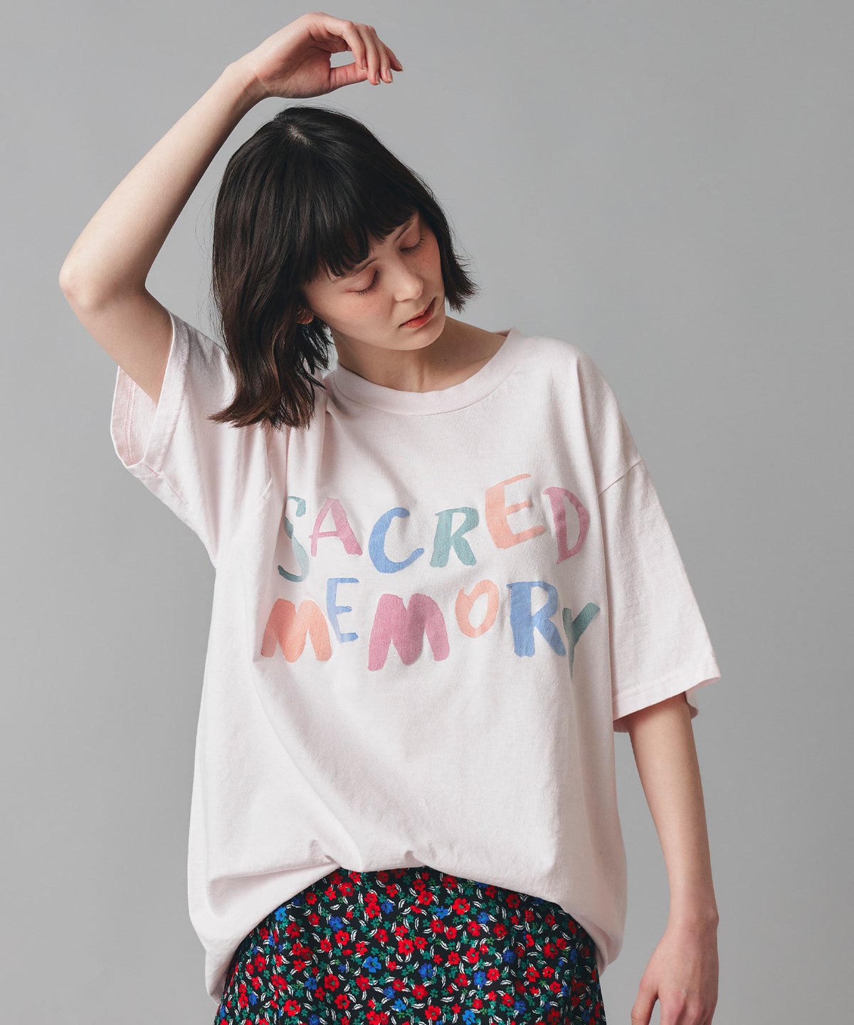 グレー ピンク ブラック 半袖 Tシャツ クロックフロッキープリント ウォッシャブル M L カラフルフロッキープリントTシャツ AT THE TRNK ＠