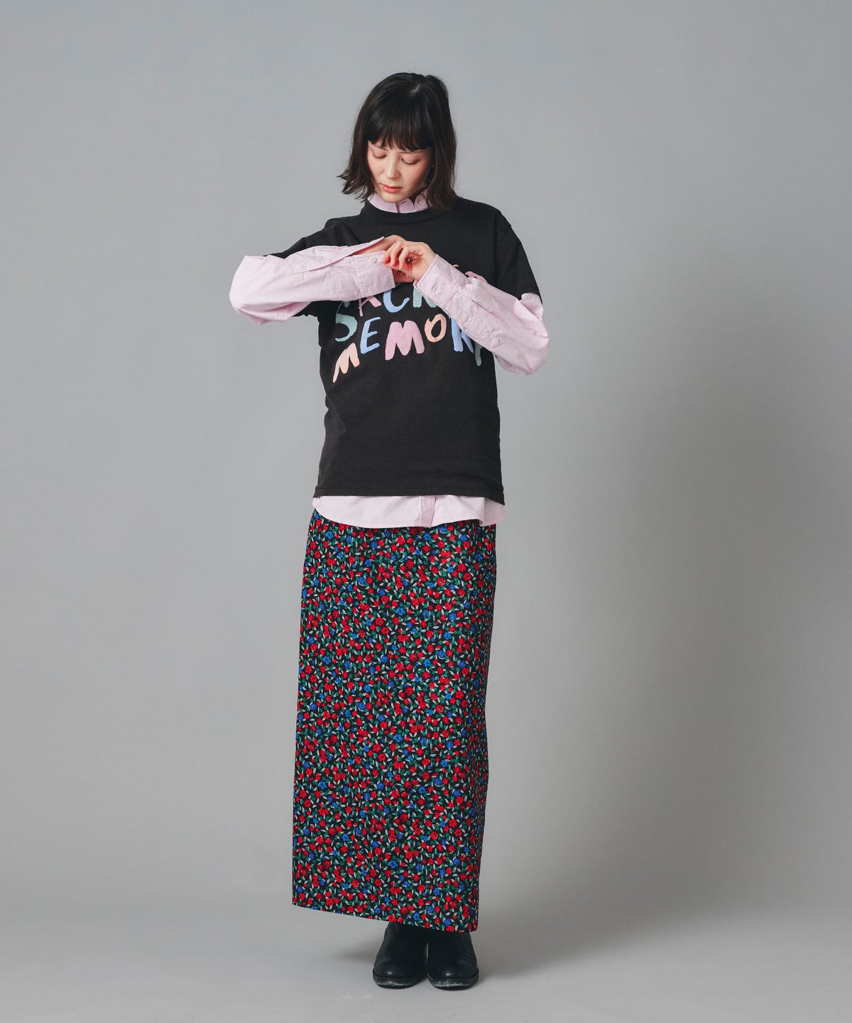 グレー ピンク ブラック 半袖 Tシャツ クロックフロッキープリント ウォッシャブル M L カラフルフロッキープリントTシャツ AT THE TRNK ＠