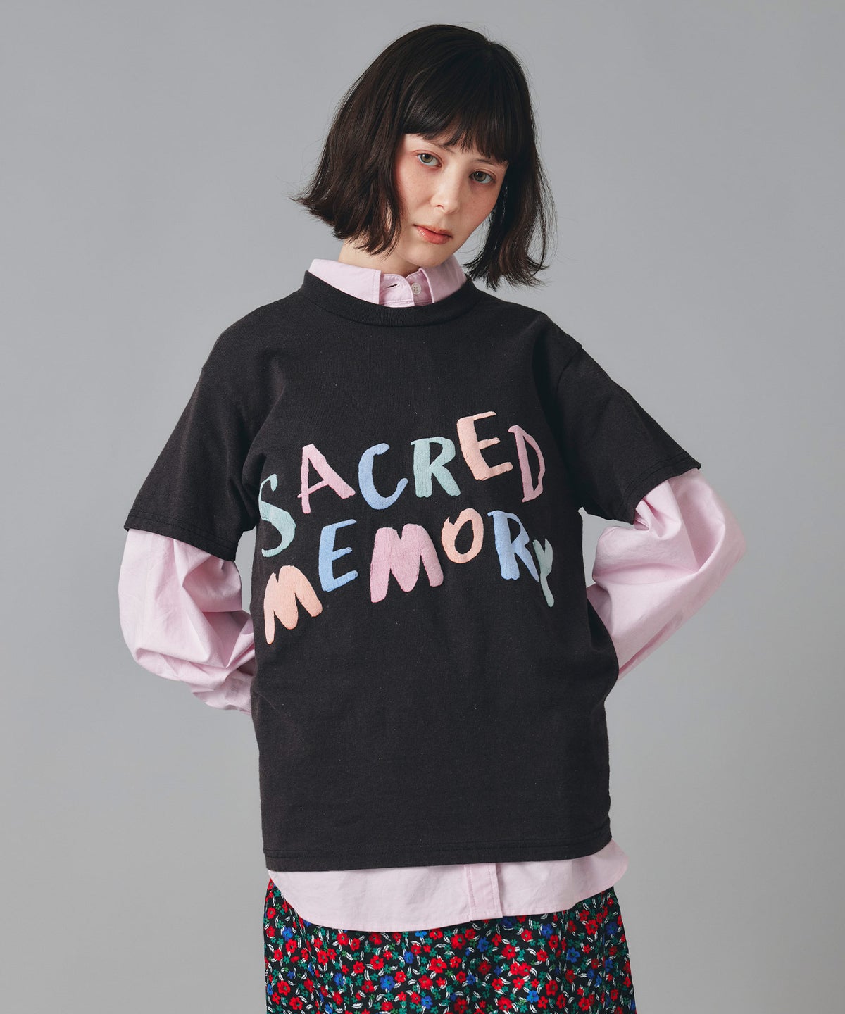 グレー ピンク ブラック 半袖 Tシャツ クロックフロッキープリント ウォッシャブル M L カラフルフロッキープリントTシャツ AT THE TRNK ＠