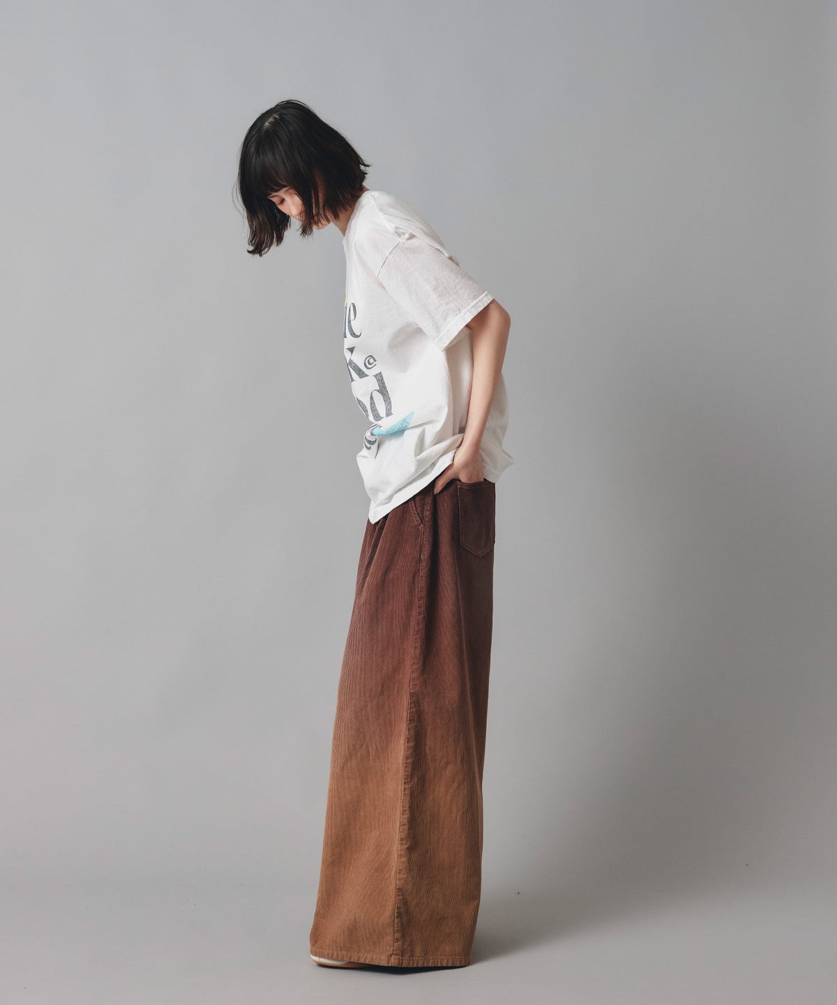 ホワイト グレー クリーム ブラック Tシャツ 半袖 プリント ウォッシャブル M L GOODDAYロゴＴシャツ AT THE TRNK ＠