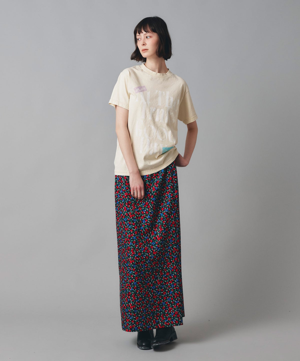 ホワイト グレー クリーム ブラック Tシャツ 半袖 プリント ウォッシャブル M L GOODDAYロゴＴシャツ AT THE TRNK ＠