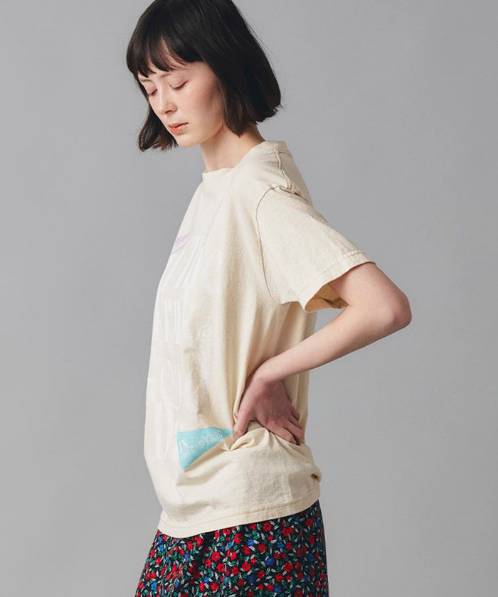 ホワイト グレー クリーム ブラック Tシャツ 半袖 プリント ウォッシャブル M L GOODDAYロゴＴシャツ AT THE TRNK ＠
