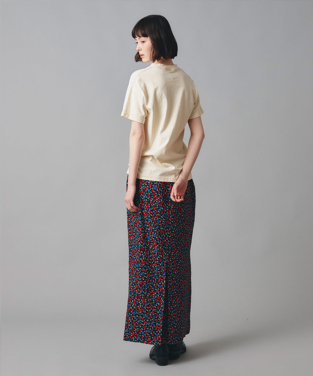 ホワイト グレー クリーム ブラック Tシャツ 半袖 プリント ウォッシャブル M L GOODDAYロゴＴシャツ AT THE TRNK ＠