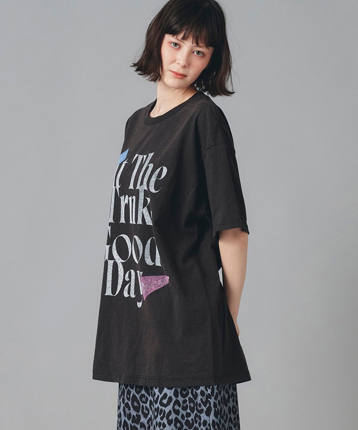 ホワイト グレー クリーム ブラック Tシャツ 半袖 プリント ウォッシャブル M L GOODDAYロゴＴシャツ AT THE TRNK ＠