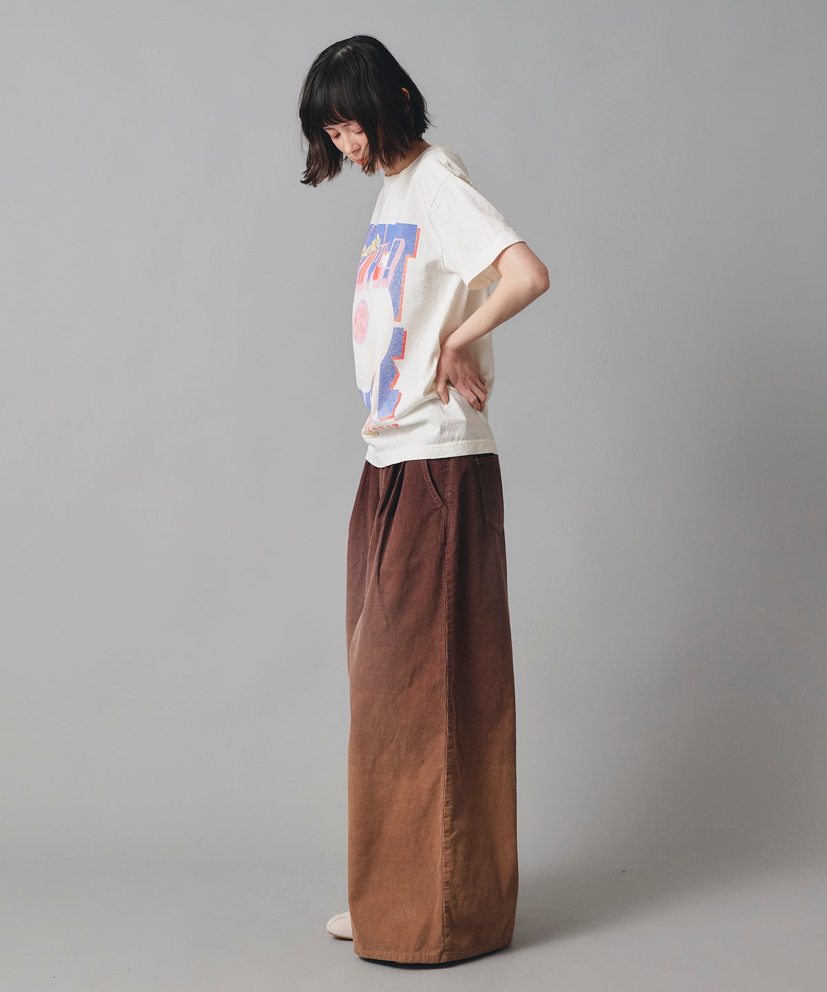 アイボリー グレー ブラック Tシャツ プリント 半袖 ウォッシャブル M L レコードプリントＴシャツ AT THE TRNK ＠