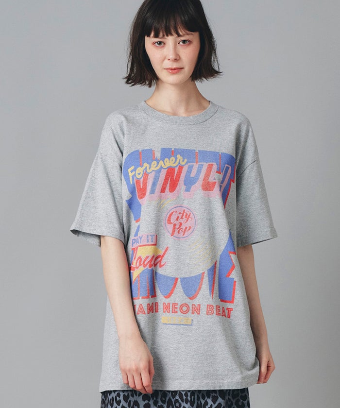 アイボリー グレー ブラック Tシャツ プリント 半袖 ウォッシャブル M L レコードプリントＴシャツ AT THE TRNK ＠