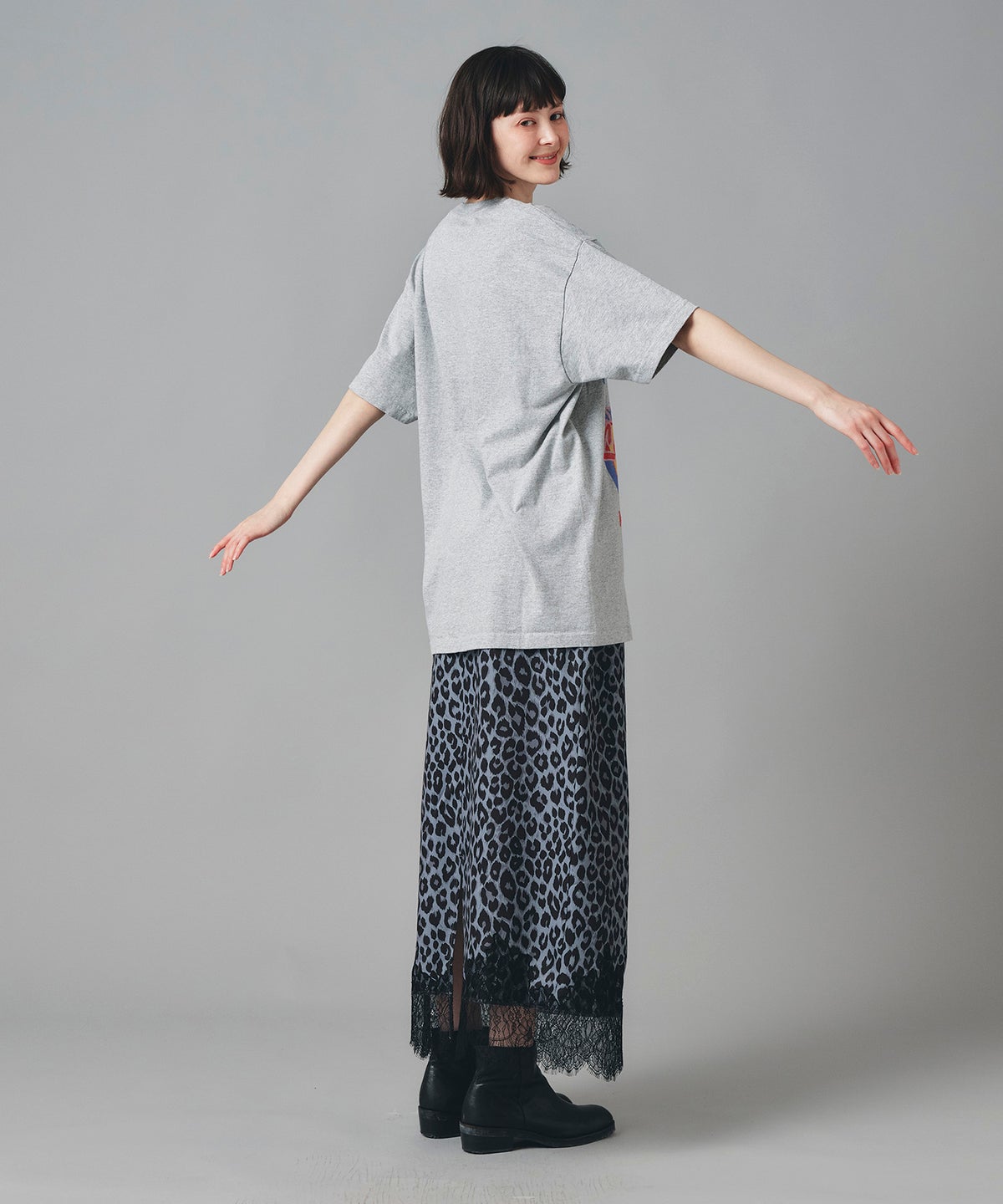アイボリー グレー ブラック Tシャツ プリント 半袖 ウォッシャブル M L レコードプリントＴシャツ AT THE TRNK ＠