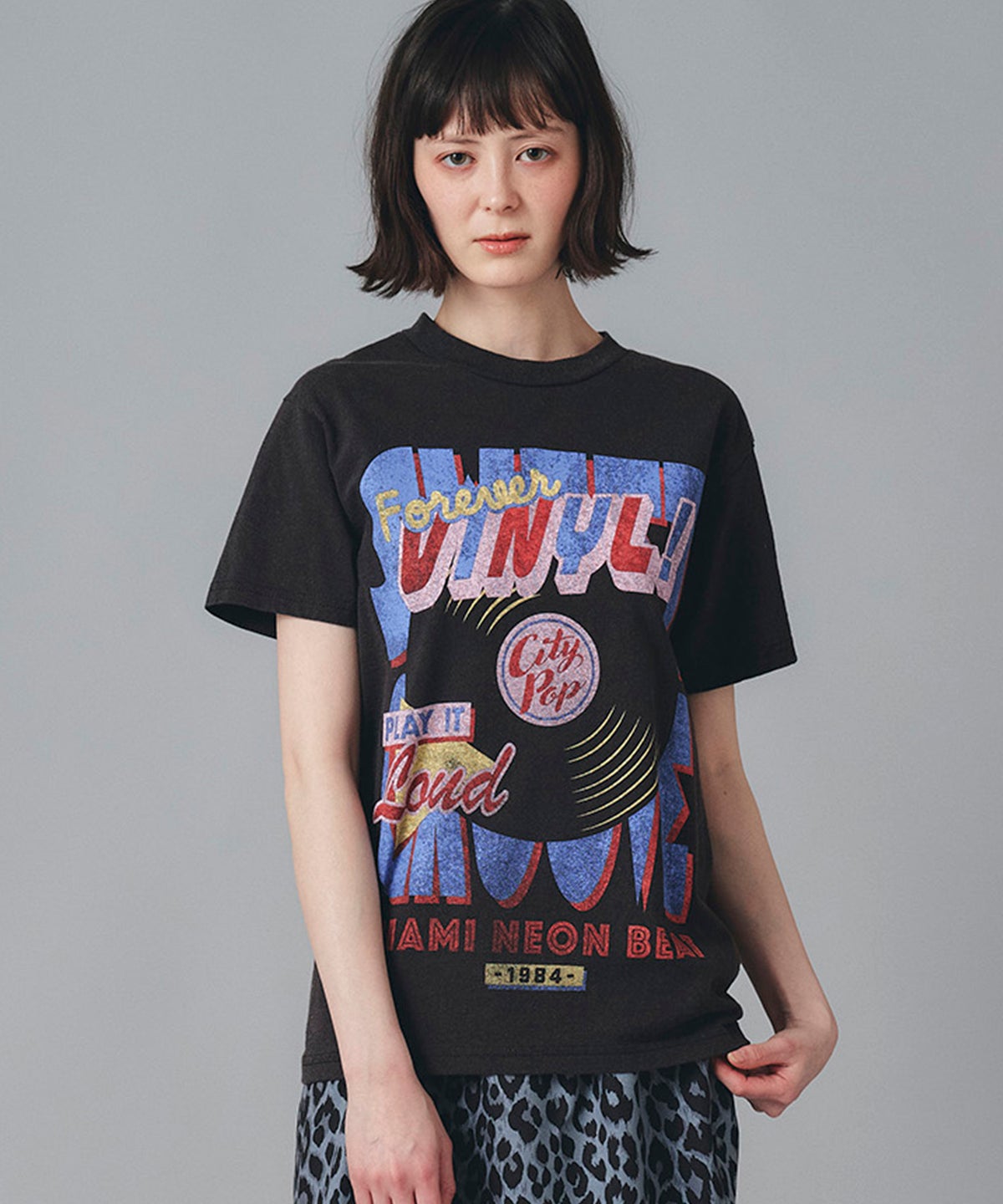 アイボリー グレー ブラック Tシャツ プリント 半袖 ウォッシャブル M L レコードプリントＴシャツ AT THE TRNK ＠