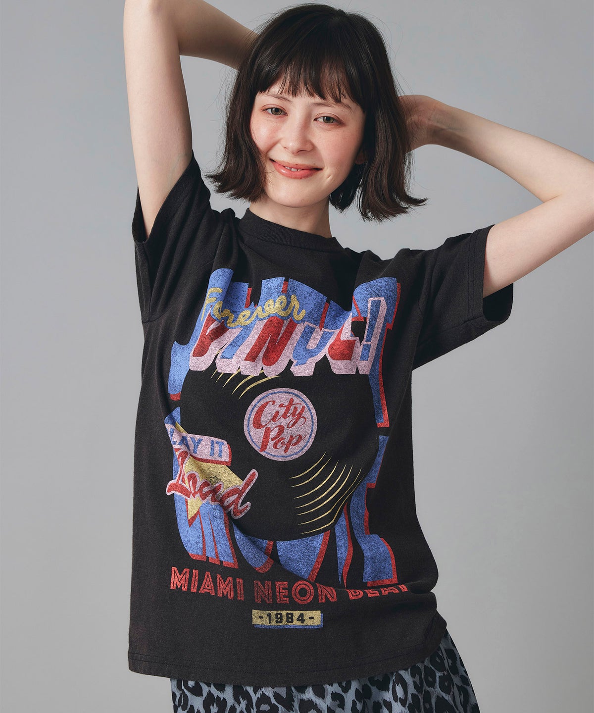 アイボリー グレー ブラック Tシャツ プリント 半袖 ウォッシャブル M L レコードプリントＴシャツ AT THE TRNK ＠