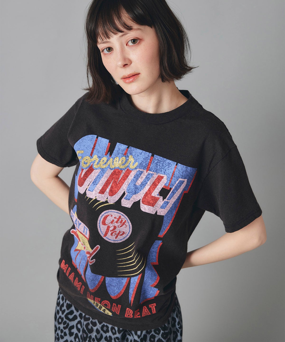 アイボリー グレー ブラック Tシャツ プリント 半袖 ウォッシャブル M L レコードプリントＴシャツ AT THE TRNK ＠