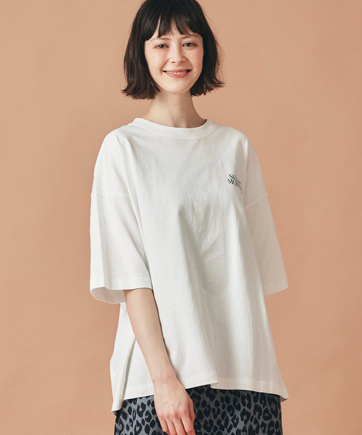 ホワイト ベージュ ブラック 半袖 Tシャツ バックプリント ウォッシャブル フリーサイズ フォトＴシャツ　バックプリント AT THE TRNK ＠