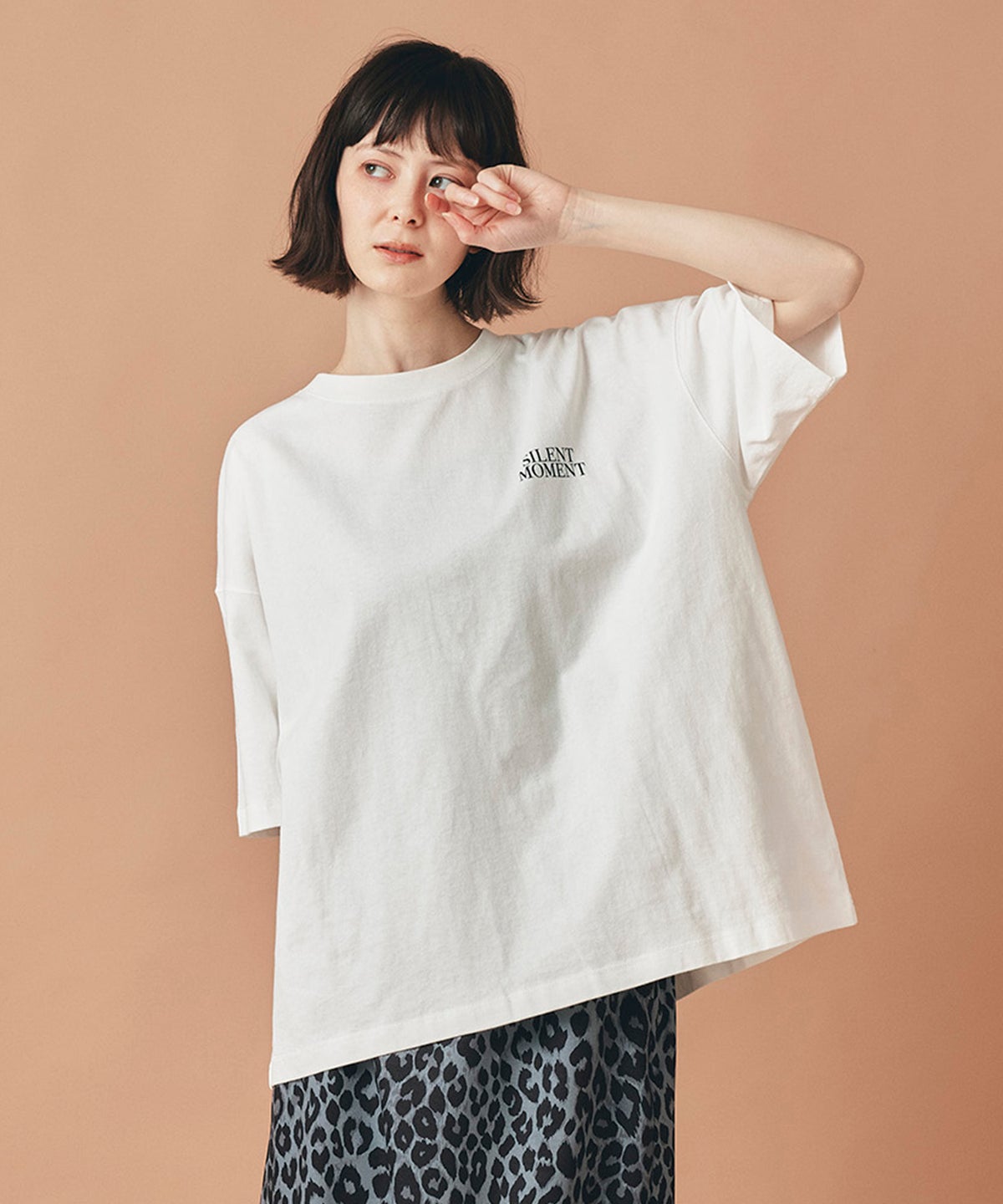 ホワイト ベージュ ブラック 半袖 Tシャツ バックプリント ウォッシャブル フリーサイズ フォトＴシャツ　バックプリント AT THE TRNK ＠
