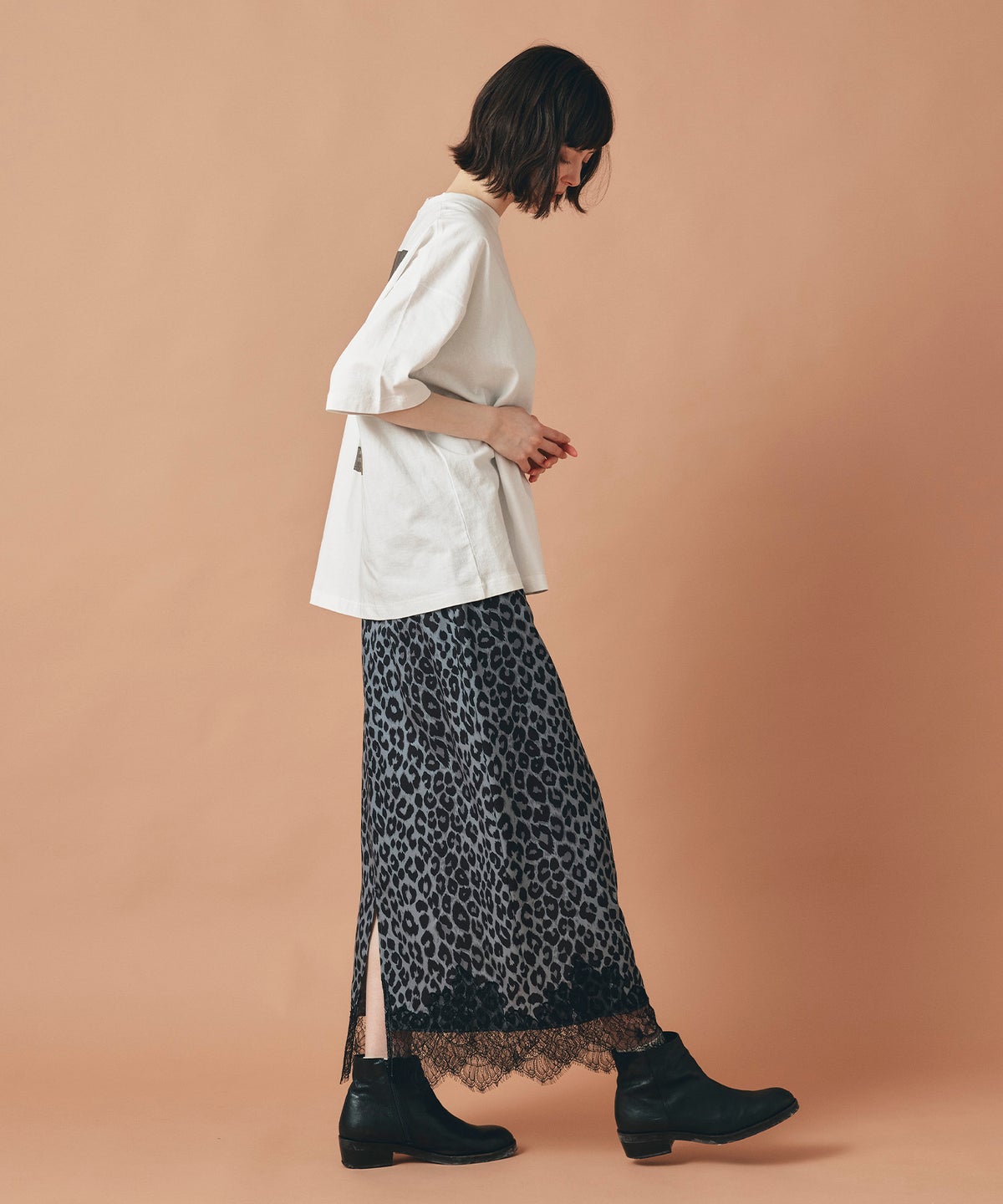 ホワイト ベージュ ブラック 半袖 Tシャツ バックプリント ウォッシャブル フリーサイズ フォトＴシャツ　バックプリント AT THE TRNK ＠