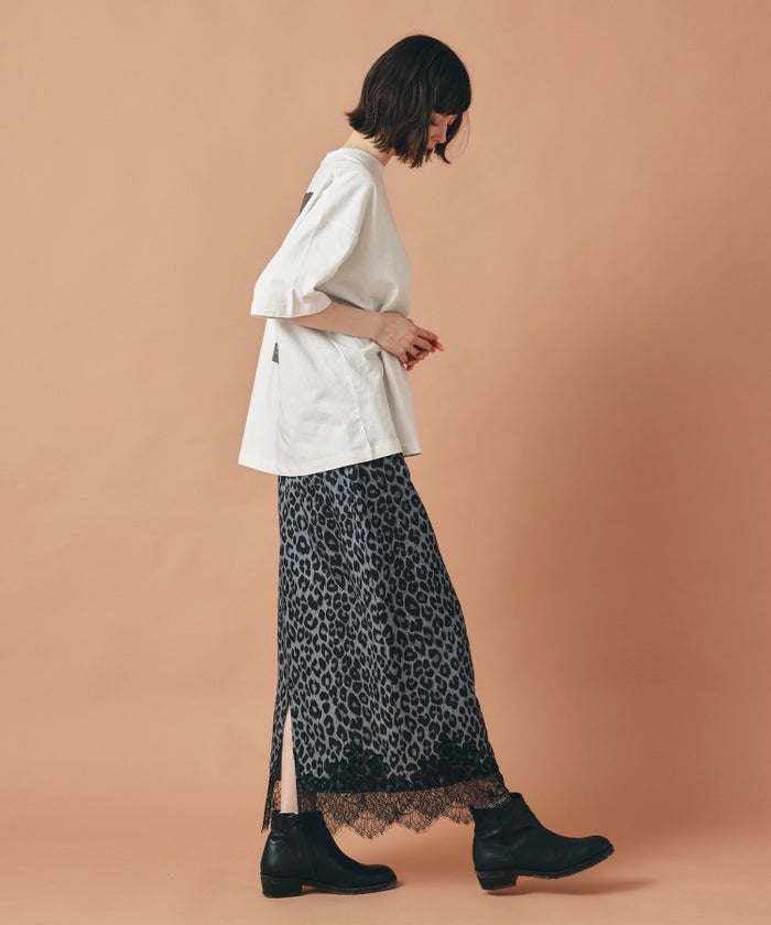ホワイト ベージュ ブラック 半袖 Tシャツ バックプリント ウォッシャブル フリーサイズ フォトＴシャツ　バックプリント AT THE TRNK ＠