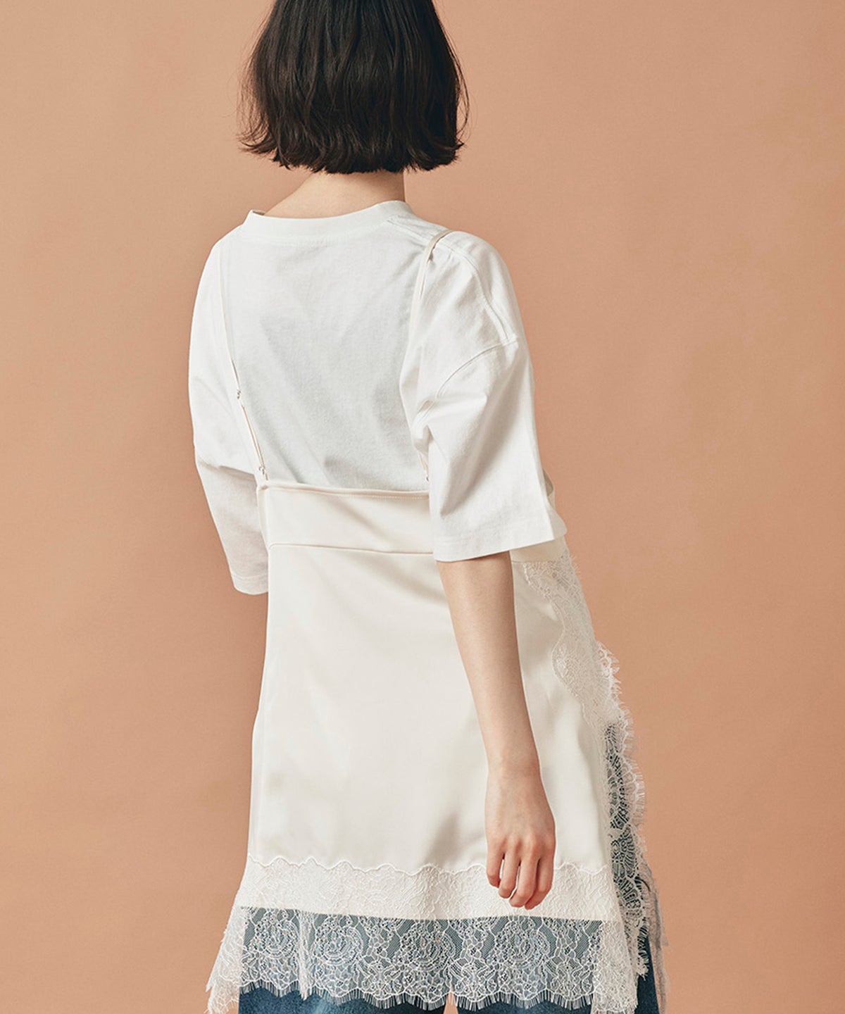 ホワイト チャコール ベージュ 半袖 Tシャツ プリント ウォッシャブル フリーサイズ フォトＴシャツ　フラワープリント AT THE TRNK ＠