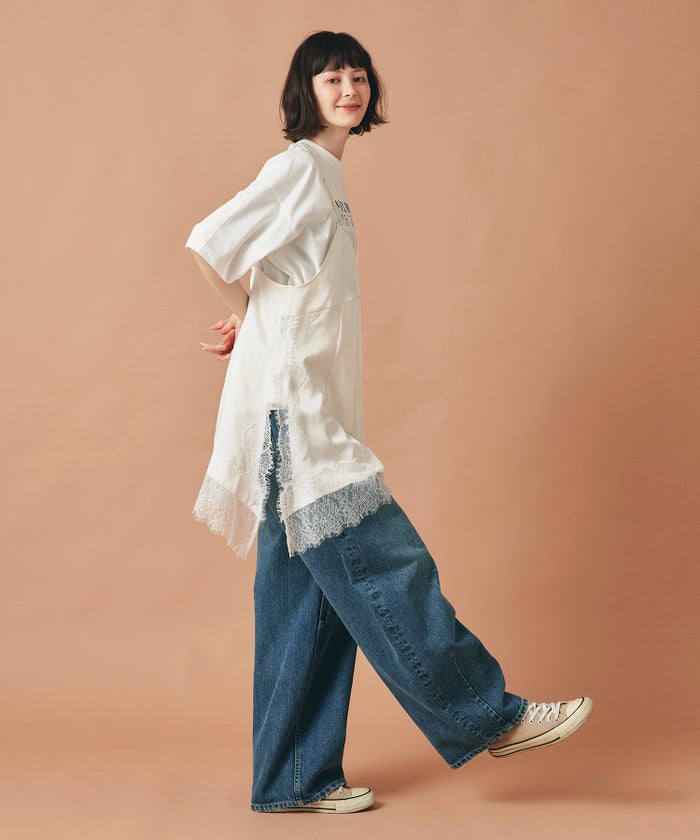 ホワイト チャコール ベージュ 半袖 Tシャツ プリント ウォッシャブル フリーサイズ フォトＴシャツ　フラワープリント AT THE TRNK ＠