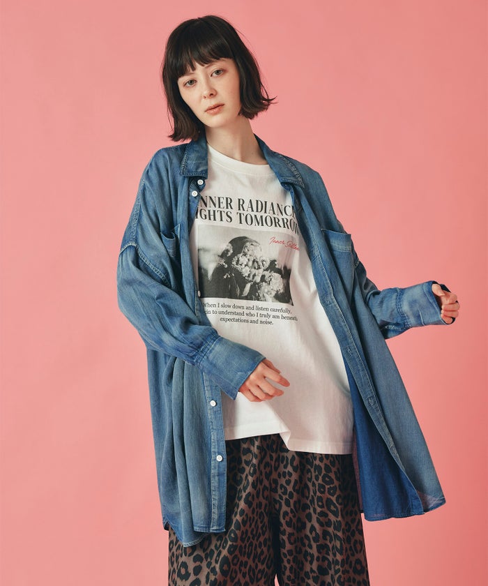 ホワイト チャコール ベージュ 半袖 Tシャツ プリント ウォッシャブル フリーサイズ フォトＴシャツ　フラワープリント AT THE TRNK ＠
