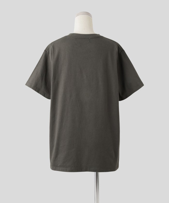 ホワイト チャコール ベージュ 半袖 Tシャツ プリント ウォッシャブル フリーサイズ フォトＴシャツ　フラワープリント AT THE TRNK ＠