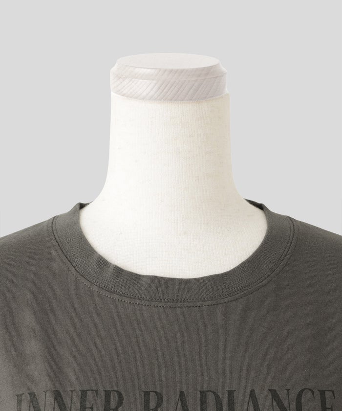 ホワイト チャコール ベージュ 半袖 Tシャツ プリント ウォッシャブル フリーサイズ フォトＴシャツ　フラワープリント AT THE TRNK ＠