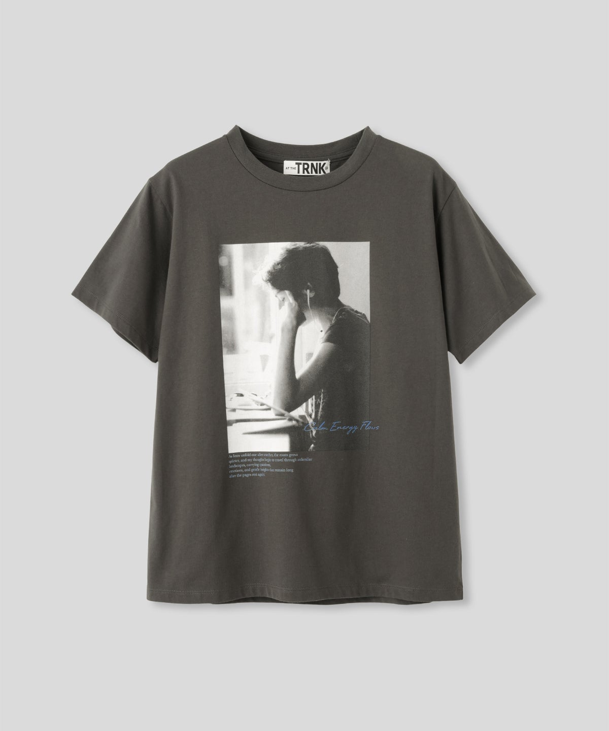 ホワイト チャコール ベージュ 半袖 Tシャツ プリント ウォッシャブル フリーサイズ フォトTシャツ　女性プリント AT THE TRNK ＠