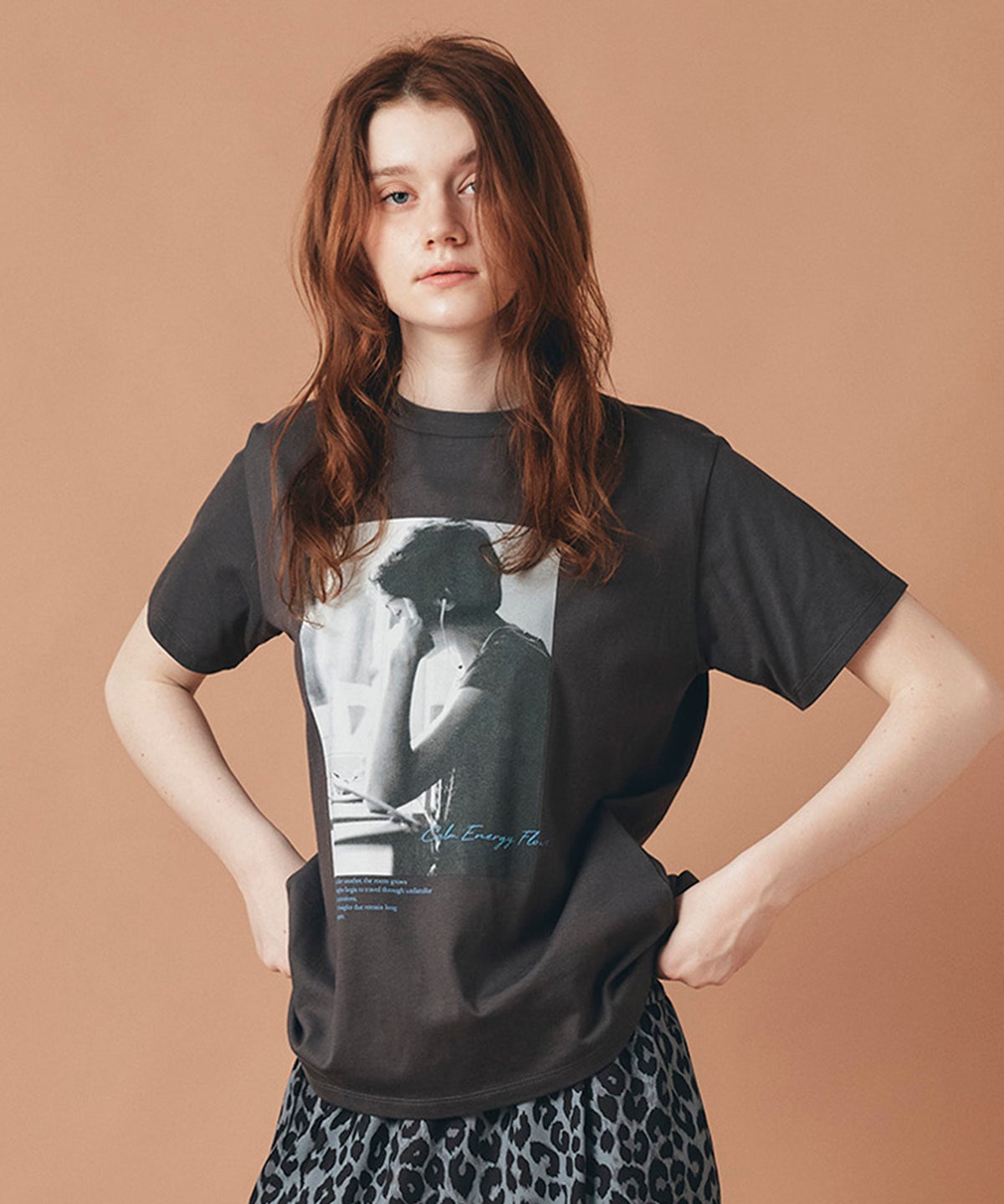 ホワイト チャコール ベージュ 半袖 Tシャツ プリント ウォッシャブル フリーサイズ フォトTシャツ　女性プリント AT THE TRNK ＠