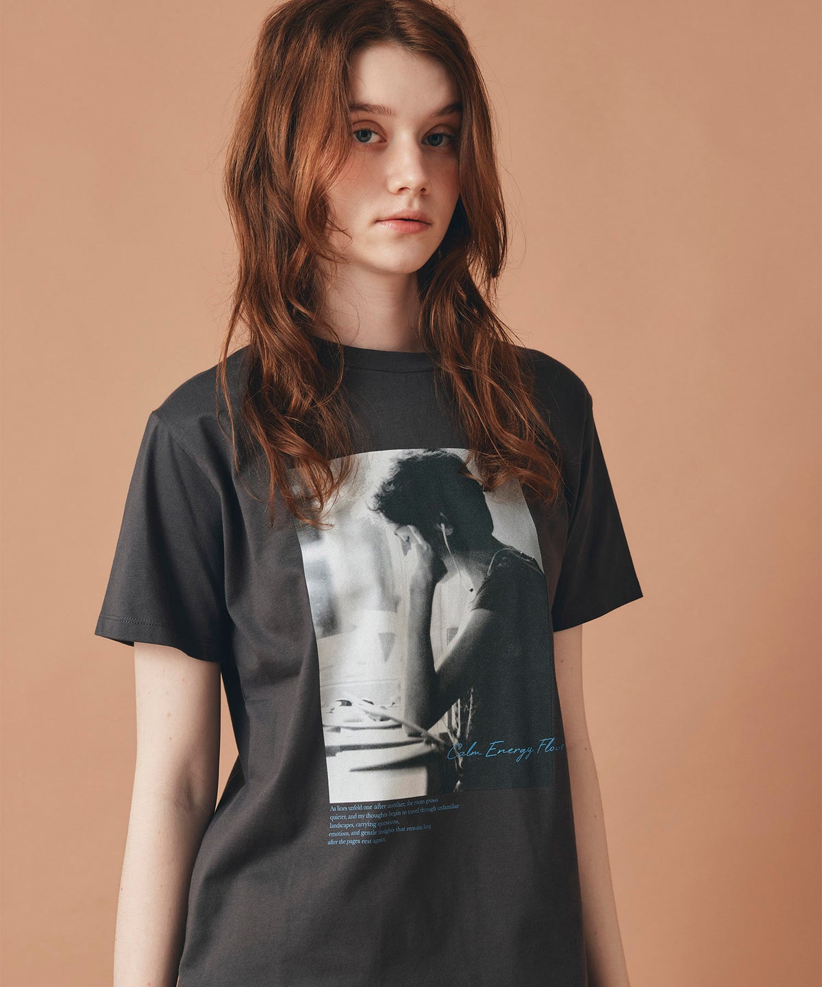 ホワイト チャコール ベージュ 半袖 Tシャツ プリント ウォッシャブル フリーサイズ フォトTシャツ　女性プリント AT THE TRNK ＠