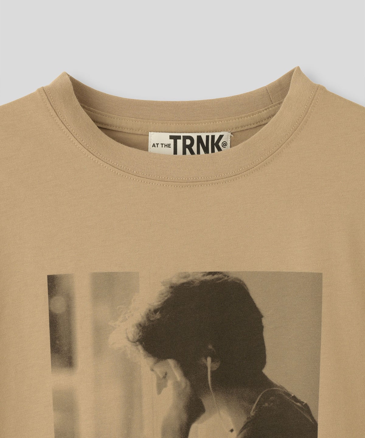 ホワイト チャコール ベージュ 半袖 Tシャツ プリント ウォッシャブル フリーサイズ フォトTシャツ　女性プリント AT THE TRNK ＠