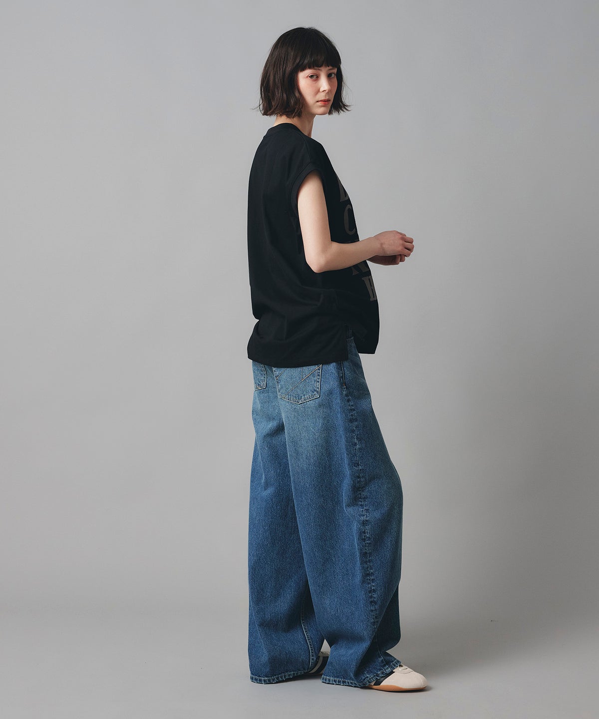 ホワイト チャコール ブラック ノースリーブ Tシャツ ウォッシャブル フリーサイズ ノースリプリントＴシャツ AT THE TRNK ＠