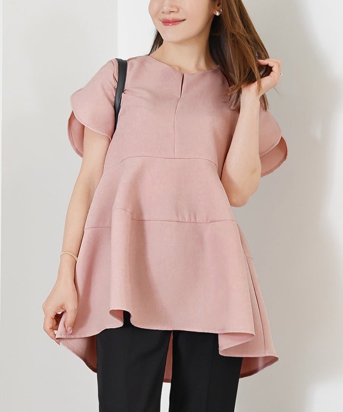 手洗い可 きれいめ 大人カジュアル オフィス フェニミン 体型カバー 上品 春 夏 秋口 ジョイントスペース チューリップ袖コクーンペプラムブラウス Liala×PG