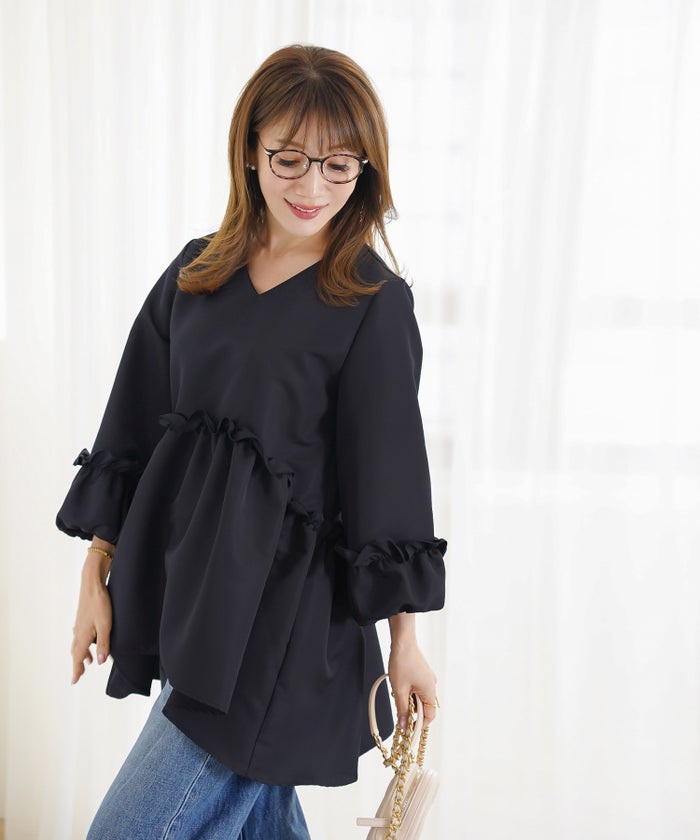 手洗い可 日本製 きれいめ 大人カジュアル オフィス フェニミン 上品 光沢感 夏 秋口 ジョイントスペース グログランペプラムブラウス Liala×PG