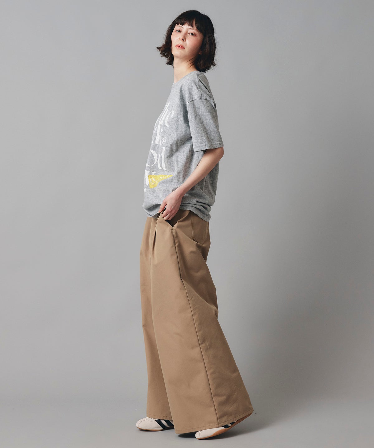 ベージュ ブラック ワイド パンツ チノ ウォッシャブル S M チノワイドパンツ AT THE TRNK
