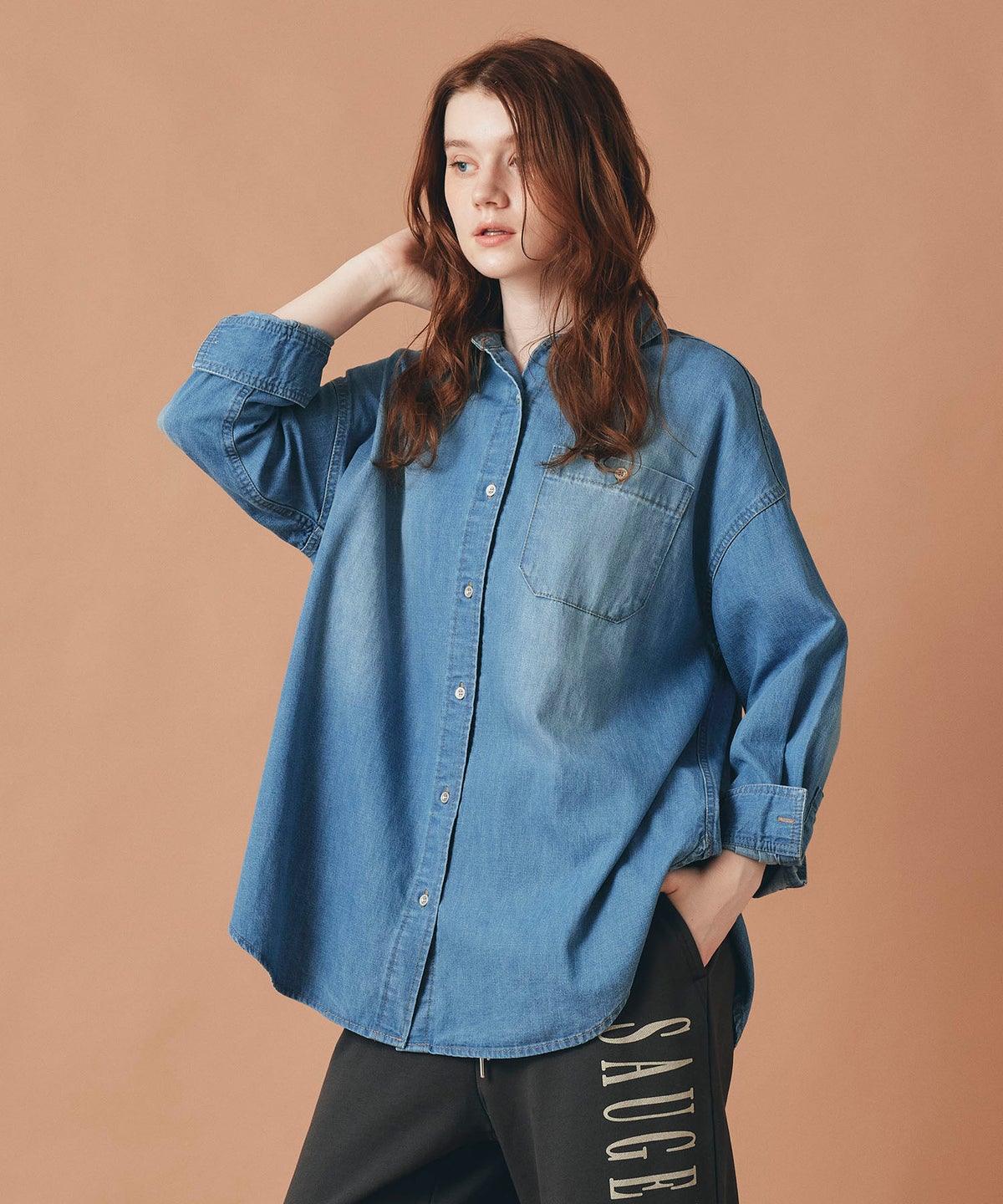 ブルー バック ロゴプリント デニム シャツ 長袖 レディース フリーサイズ バックプリントデニムシャツ AT THE TRNK