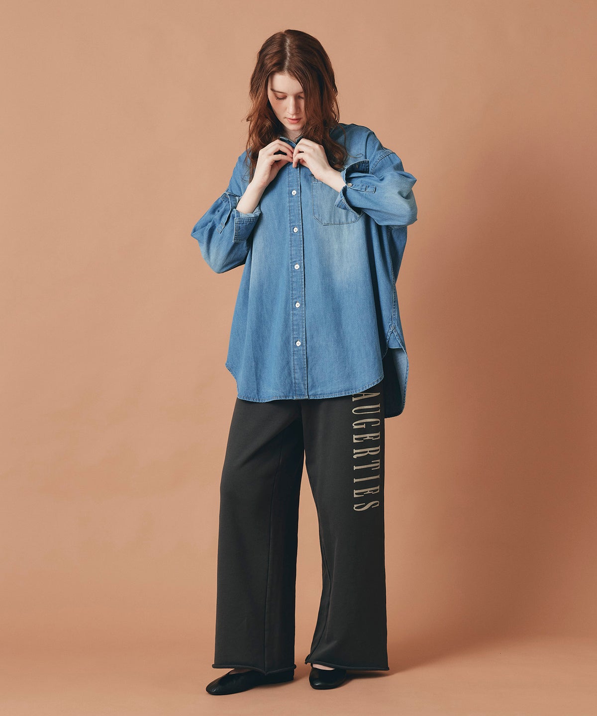 ブルー バック ロゴプリント デニム シャツ 長袖 レディース フリーサイズ バックプリントデニムシャツ AT THE TRNK