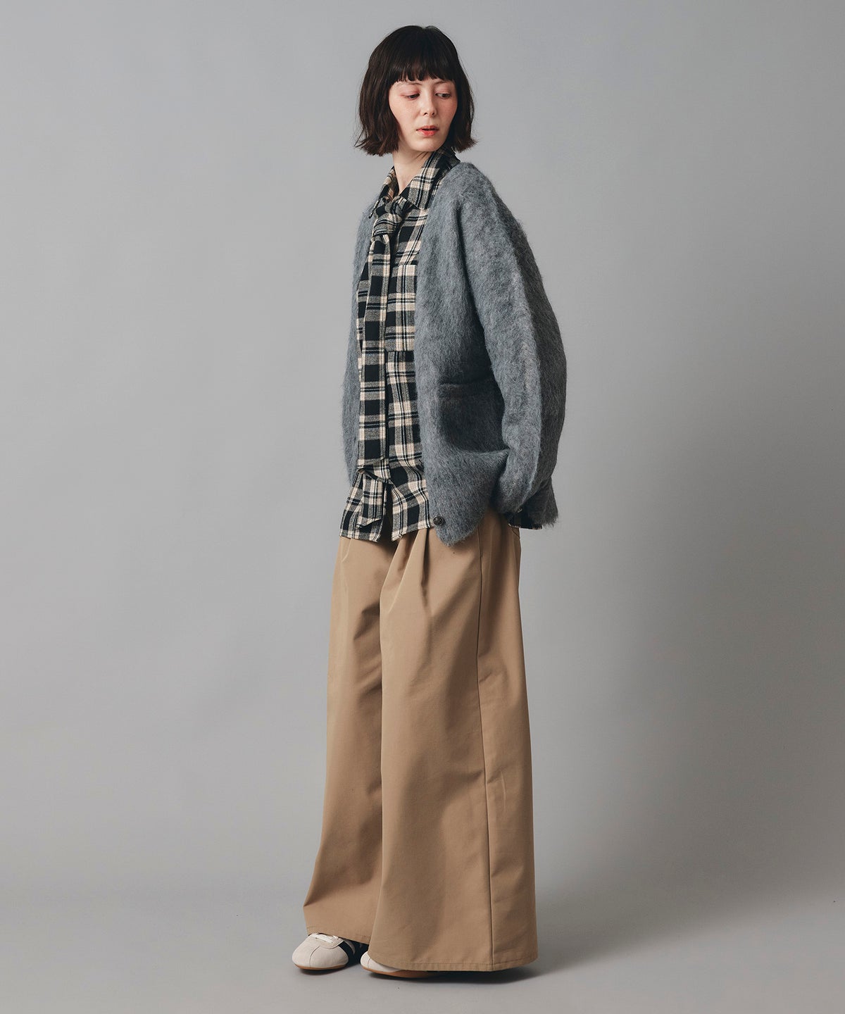 無地 シャギー ニット カーディガン ロング グレー ブルー イエロー フリーサイズ 無地シャギーカーディガン AT THE TRNK
