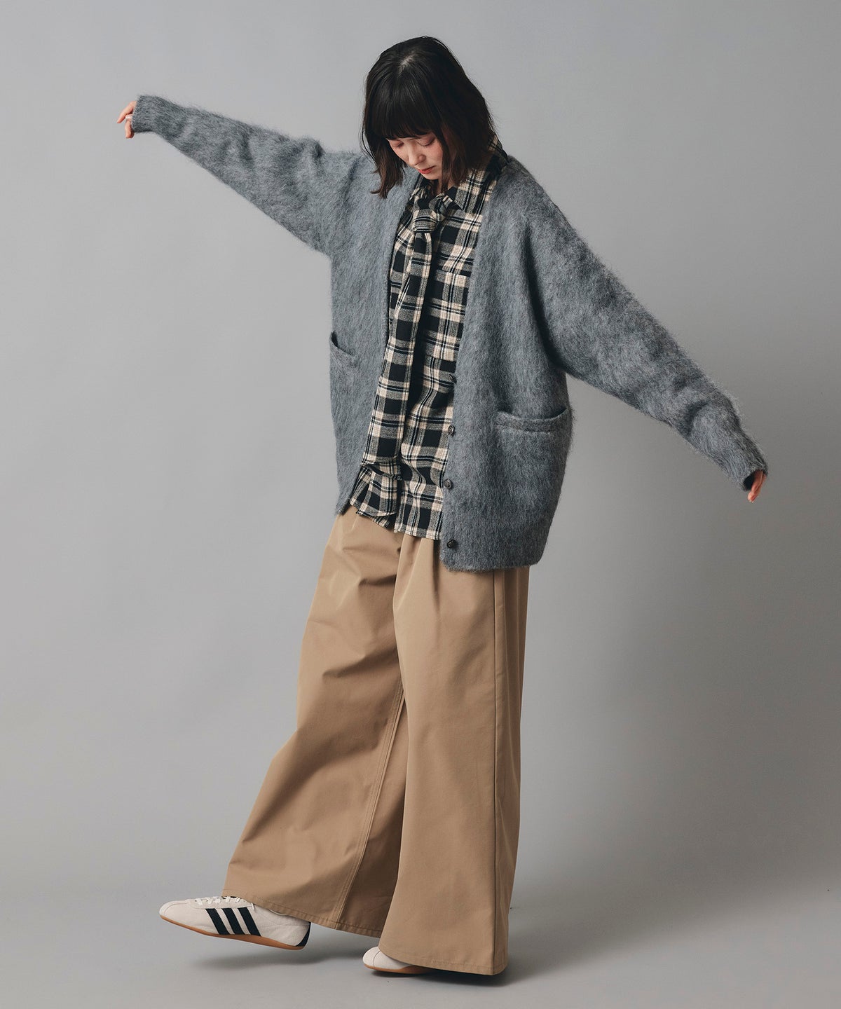 無地 シャギー ニット カーディガン ロング グレー ブルー イエロー フリーサイズ 無地シャギーカーディガン AT THE TRNK
