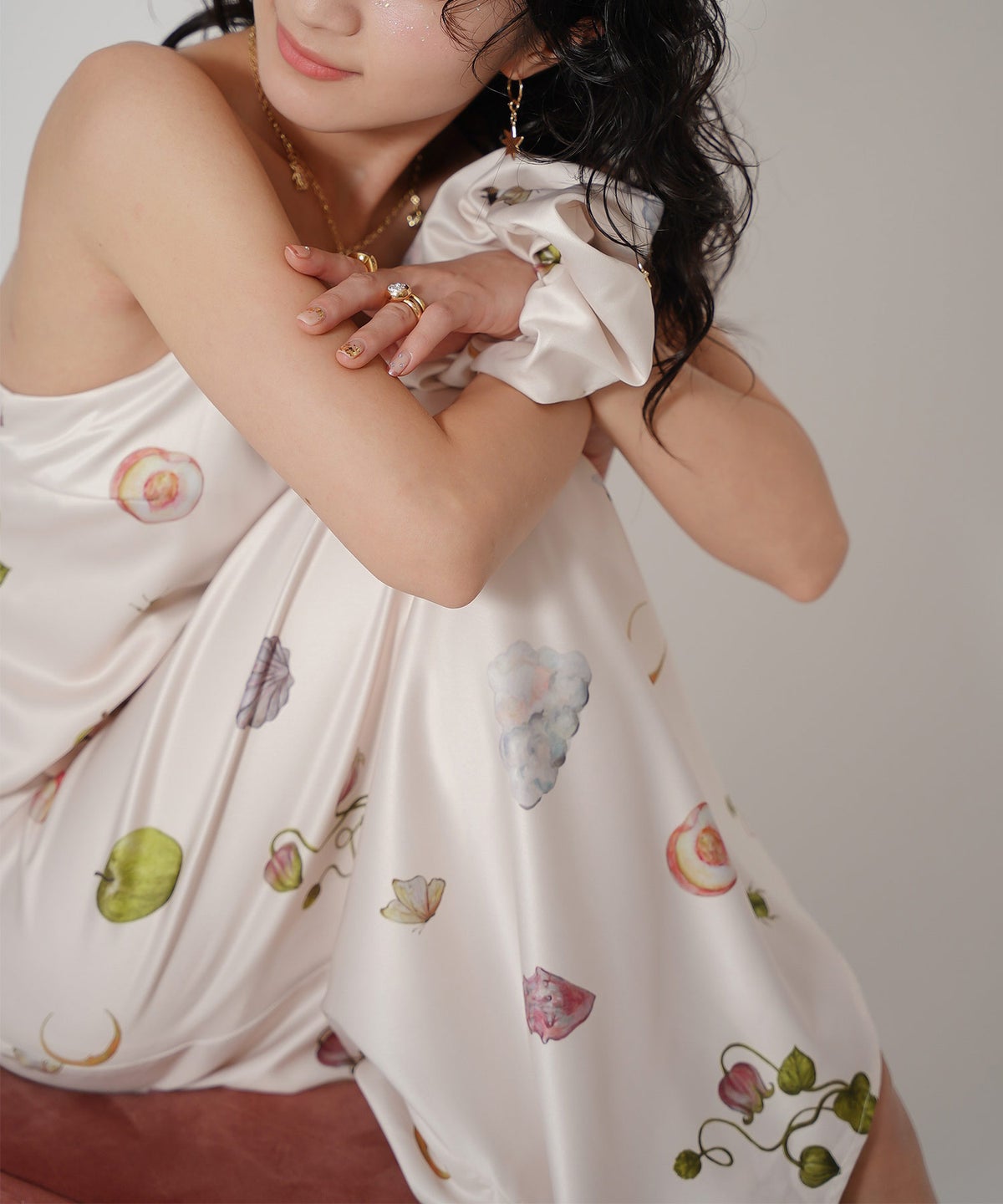 手洗い可 オリジナルプリント フレア S M ロング丈 オールシーズン 着回し 個性派 ジョイントスペース レイヤード サテン キャミ ワンピース Ricaco × Joint Space