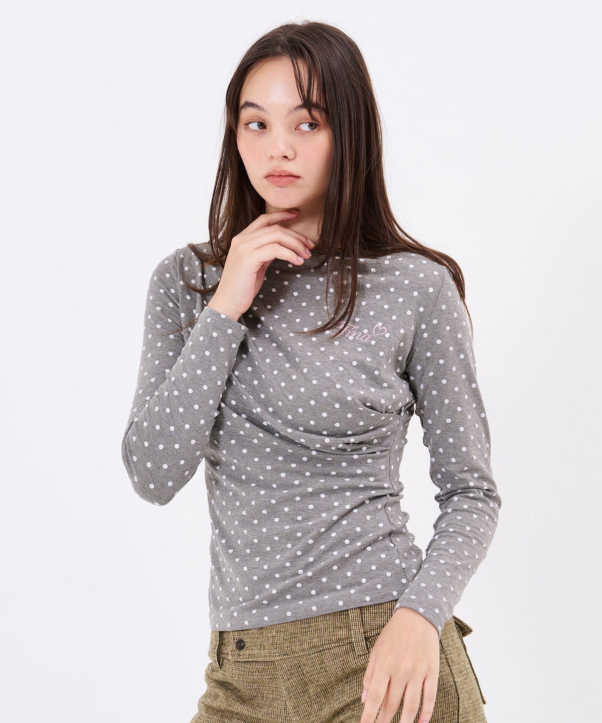 デザイン/ロンT/刺繍入り ドレープロングスリーブTシャツTINA：JOJUNTINA：JOJUN